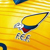 Rediseño escudo F.E.F.. Design e Ilustração vetorial projeto de Capra - 11.04.2014