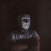 Behind the mask I am more free. Un proyecto de Fotografía de Eduardo Lucas - 29.12.2017
