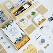 Boda Maria y Xavi. Design editorial e Ilustração vetorial projeto de Raquel Peinado - 06.02.2018