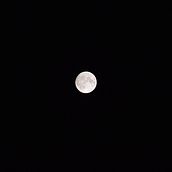 Súper luna. Un progetto di Fotografia di Laura Sánchez - 16.11.2016