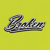 Broken Design Fashion Brand by Paola Reyes. Design, and Graphic Design project by Paola Reyes - 02.20.2018