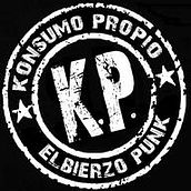 Videoclip "Konsumo propio". Un proyecto de Cine, vídeo, televisión, Dirección de arte, Diseño, Escenografía, Fotografía y Música de Ismael Rellán - 11.10.2016