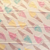 Estampación y patronaje sobre tela. Un proyecto de Pattern Design y Diseño gráfico de Liliya Galabova - 15.07.2015