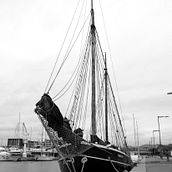 Photographic Report: Ciutat Badalona. Un progetto di Fotografia di Daniel Gijón Martínez - 20.03.2018