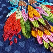 Buho multicolor. Arts, and Crafts project by Mónica González Martín - 03.21.2018