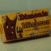 boardgame: Dimonis&micacos Ein Projekt aus dem Bereich Design von Figuren, Grafikdesign, Industriedesign, Traditionelle Illustration, Vektorillustration und Design für Videospiele von Bernat GL - 20.04.2016
