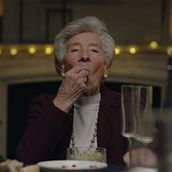 Promo Black Mirror. Un proyecto de Cine, vídeo, televisión, Publicidad, Stor, telling, Televisión y Vídeo de Alex Gargot - 24.04.2018