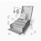 Enigma machine infographic | La máquina Enigma. Un proyecto de Diseño de la información, Diseño editorial, Diseño gráfico, Fotografía, Fotografía de producto, Iluminación fotográfica, Infografía y Papercraft de Andrés Fernández Torcida - 03.11.2017