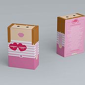 Hucha solidaria Eurekakids Ein Projekt aus dem Bereich Design, Produktdesign, Grafikdesign, Vektorillustration und Verpackung von Nuria Macià Goñi - 30.05.2018