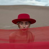 SDCH EDITORIAL. Photograph, Photographic Lighting, and Photo Retouching project by ROCIO PEREZ BRIZUELA - 06.22.2018
