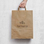 Proyecto 02. Un proyecto de Br, ing e Identidad, Diseño de moda y Diseño gráfico de Brindis - 01.03.2018