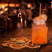 Architecture and Communication Visuals for L'Alchimiste "Stuzzichini & Cocktail". Photograph, Product Photograph, and Photographic Lighting project by slyjackysson - 10.11.2016