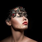 Dark Beauty Magazine. Un proyecto de Fotografía, Fotografía de estudio, Fotografía de moda, Fotografía de retrato y Retoque fotográfico de Osmow - 01.08.2018