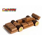 Cochelate (juguete promocional). Un projet de Esquisse , Créativité, Design , Design automobile, Conception de jouets, Conception de produits, Illustration traditionnelle , et Modélisation 3D de Peter Galkin - 15.05.2017