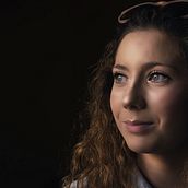 Mi Proyecto del curso: Retoque fotográfico de moda y belleza con Photoshop. Portrait Photograph, and Photo Retouching project by Mireya Toledo - 08.14.2018