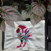 Gallo. Arts, and Crafts project by Gabriela Romero - 08.21.2018