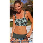 Línea de moda baño para Qmuntada. Un progetto di Fashion design di Ana Escudero Satorres - 20.10.2018