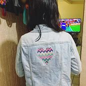 Hilos sobre ropa. Un projet de Artisanat de Claudia Montiel Solano - 05.11.2018