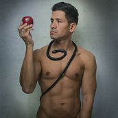 Mi Proyecto del curso: Autorretrato fotográfico artístico. Un proyecto de Fotografía, Fotografía de estudio, Fotografía de retrato e Iluminación fotográfica de Franklin Cañarte Zamora - 10.11.2018