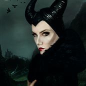 Mi Proyecto del curso: Maleficent. Graphic Design, Photograph, Portrait Photograph, and Traditional illustration project by mari Carmen Bermejo - 11.11.2018