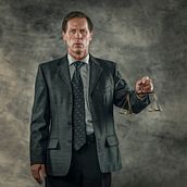 I'm The Law!. Photo Retouching project by Jorge Luiz - 11.24.2018
