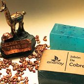 mini campaña instagram para Ananay cosmética andina.. Un proyecto de Fotografía de Jorge Camacho - 09.12.2018