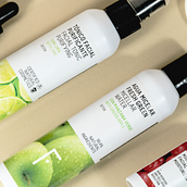 Freshly Cosmetics. Photograph, and Product Photograph project by Laura Bar - 12.17.2018