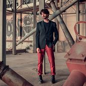 Fotografía Book Moda Alejandro Jover. Photograph, Fashion Photograph, Product Photograph, and Portrait Photograph project by Sara Barberá - 07.04.2018