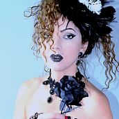 Mi Proyecto del curso: Autorretrato fotográfico artístico  INNOCENTE GOTICO. Un projet de Photographie de portrait de Laura Victoria Murillo - 30.12.2018