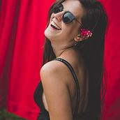 Mi Proyecto del curso: Fotografía de retrato con luz natural. Fashion Design, Photograph, Portrait Photograph, and Photographic Lighting project by Dana Macarena González - 01.03.2019