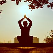 Yoga Web Design. Een project van Webdesign van Helena Batallé - 09.01.2019