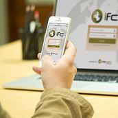 Diseño gráfico web IFC. Art Direction, Graphic Design, and Web Design project by Albert Ybañez - 05.15.2017