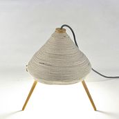 Iluminacion. Artesanato, Design de iluminação, Design de produtos, Design industrial, e Fotografia do produto projeto de Julián Cúneo - 30.01.2019