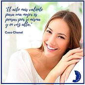 Instagram Carmenta - Cosmética Vegetal Tienda Online. Cop, writing, Marketing, Digital Marketing, Advertising, and Social Media project by Gracia Gutiérrez - 02.03.2019
