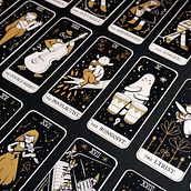 TAROT en clave de sol. Un proyecto de Dirección de arte, Ilustración tradicional y Packaging de Violeta Serratosa - 06.02.2019