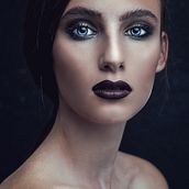 Mi Proyecto del curso: Retoque fotográfico de moda y belleza con Photoshop. Un proyecto de Fotografía de ambarhope - 10.02.2019