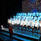 Virtual Scenography for Gay Chorus of Madrid. 3D, Animação 3D, Arquitetura digital, Criatividade, Modelagem 3D, e Vídeo projeto de Víctor Vaquero - 22.03.2019