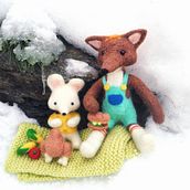Zorrito y ratita van a la nieve. Un proyecto de Bellas Artes, Costura e Ilustración tradicional de Edurne Lacunza - 22.03.2019