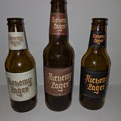 Alchemy Lager: La magia de la cerveza. Un proyecto de Caligrafía de rafasolis - 27.03.2019