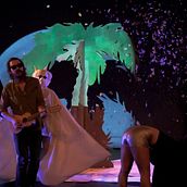 Bigott / Turkey Moon. Un progetto di Cinema, video e TV di Alejandro Ramírez - 03.04.2019