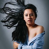 La percepción de lo sensual, la curva y las tensiones, la luz y el contraste.. Photograph project by Jesús Méndez - 04.07.2019