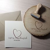 Invitación y Porta Alianza a juego (sistema patentado del porta alianza). Un progetto di Design, Graphic design e Eventi di Mònica Prieto Turró - 16.04.2019