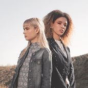Blue Grandient Editorial for Eloque Magazine. Sewing, Photograph, and Fashion Photograph project by Alicia Abat - 04.17.2019