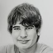Mi Proyecto del curso: Retrato realista con lápiz de grafito. Un progetto di Disegno, Disegno a matita, Disegno artistico, Disegno di ritratti e Disegno realistico di Carmen Cabrera - 02.11.2019