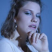 Jimena.. Un proyecto de Creatividad, Fotografía, Fotografía artística, Fotografía de estudio, Fotografía de moda, Post-producción fotográfica		, Publicidad, Redes Sociales y Retoque fotográfico de Rocío Sánchez Lloréns - 04.04.2018