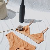 Fotografía de producto para Instagram: The Nude Label. Photograph, Fashion Photograph, Product Photograph, and Digital Photograph project by Isabel Rovira Salvador - 06.06.2019
