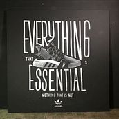 Colaboración adidas.. Un proyecto de Bellas Artes, Caligrafía, Fotografía de moda y Lettering de Chisko Romo - 17.02.2018