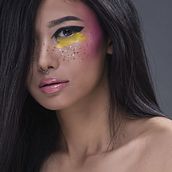 Mi Proyecto del curso: Retoque fotográfico de moda y belleza con Photoshop. Een project van Modefotografie, Portretfotografie y Digitale fotografie van JENNYFER ROENO - 20.05.2019