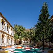 El patio del tiempo. Street Art, and Design project by Samuel Juan Lora - 11.30.2018