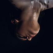 ENTRE EL FULGOR Y LAS TINIEBLAS . Fine-Art Photograph, Portrait Photograph, and Photographic Lighting project by Braulio Hernandez - 05.30.2019